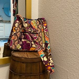 Vera Bradley Crossbody. Plum Crazy print.